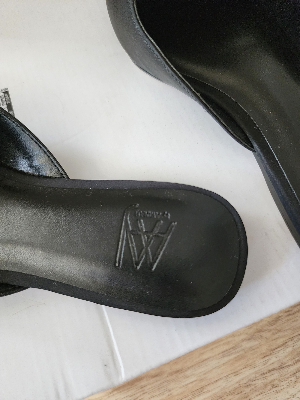 AAJ by Aminah Aviva Heart Black Gold Pointed Mules 6.5 - Picture 5 of 8